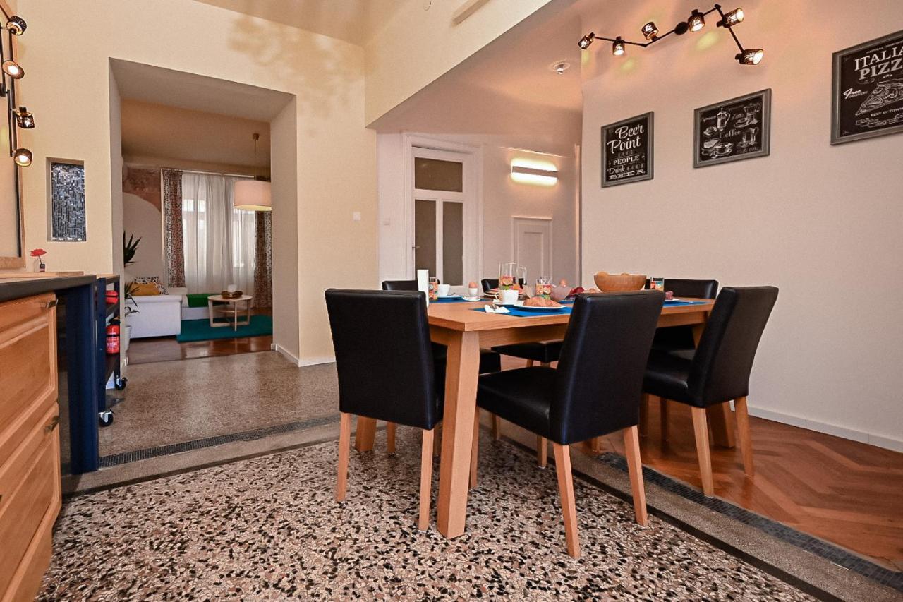 '2R' City Center Holidays And Workstays Rijeka Eksteriør billede