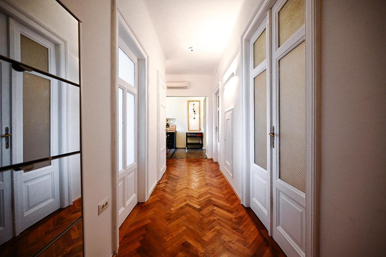 '2R' City Center Holidays And Workstays Rijeka Eksteriør billede